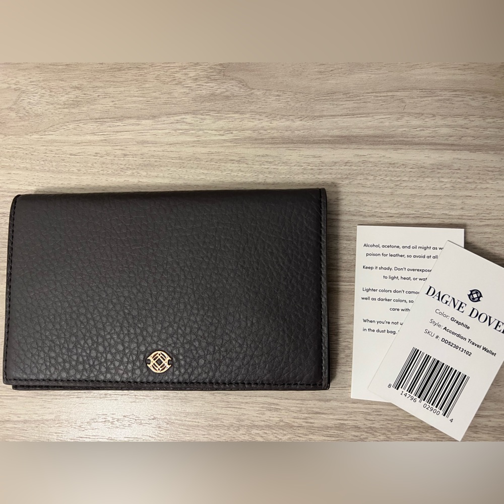 Dagne Dover Accordion Travel Wallet Gray NWT